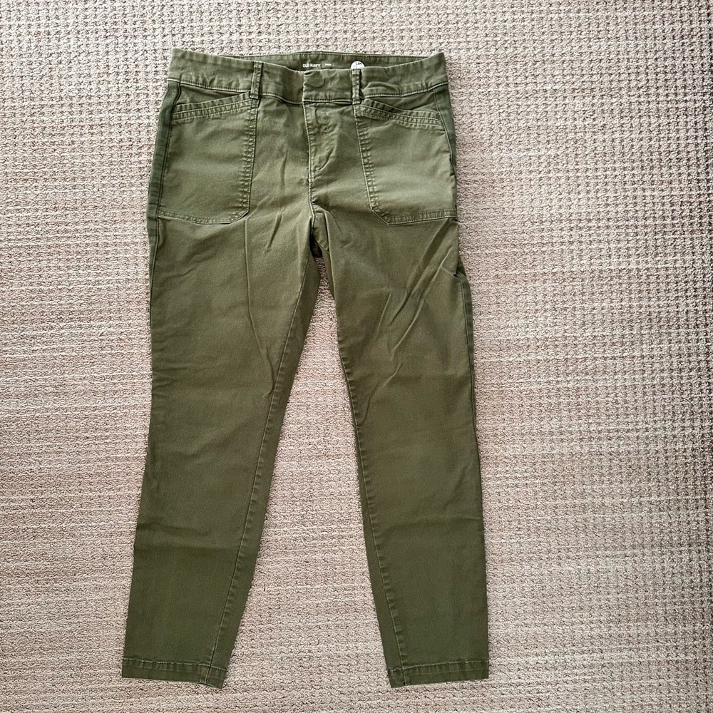 Old Navy Olive Pixie Ankle Pants